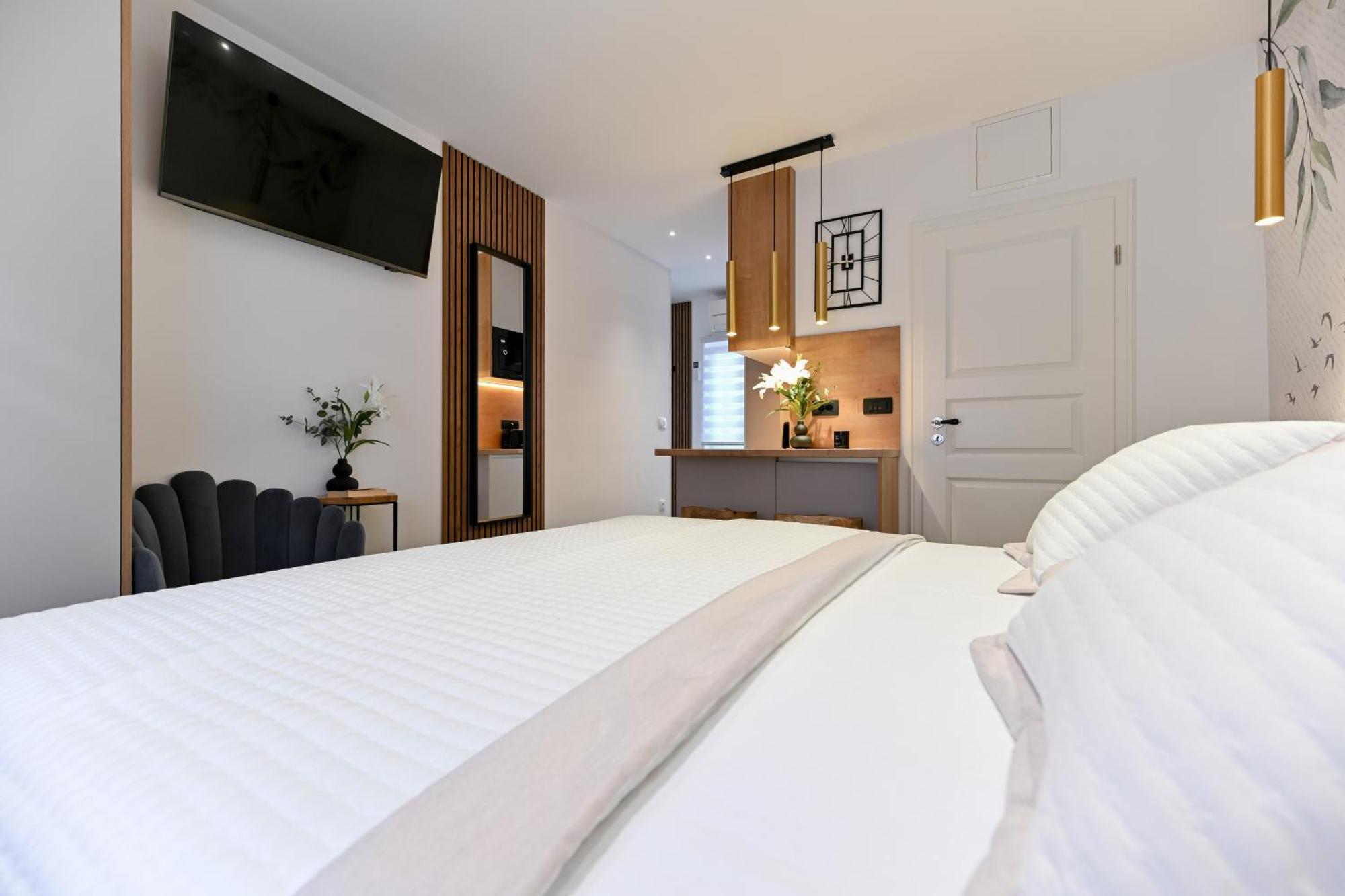 Apartments And Rooms Nekic Zadar Bagian luar foto