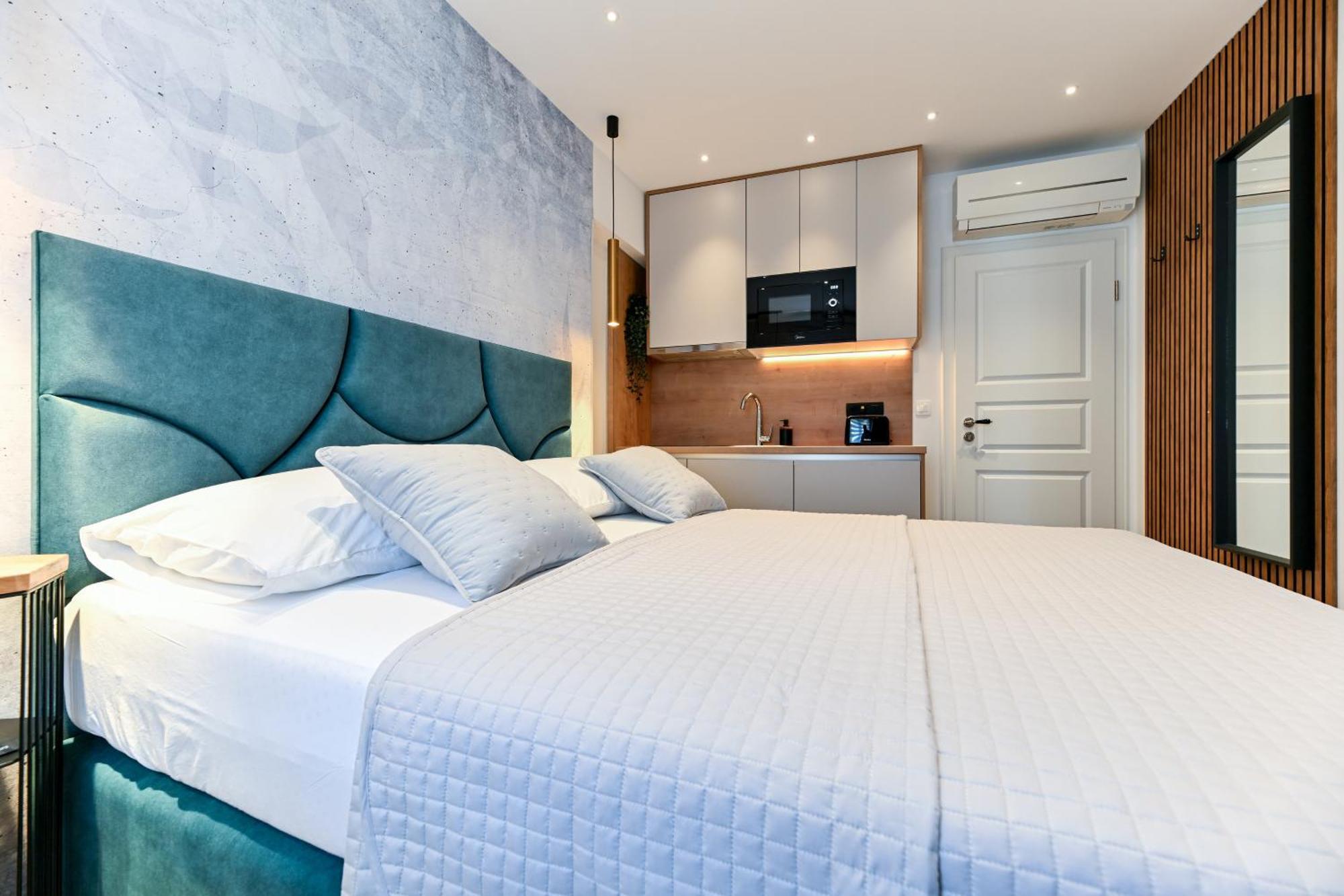 Apartments And Rooms Nekic Zadar Bagian luar foto