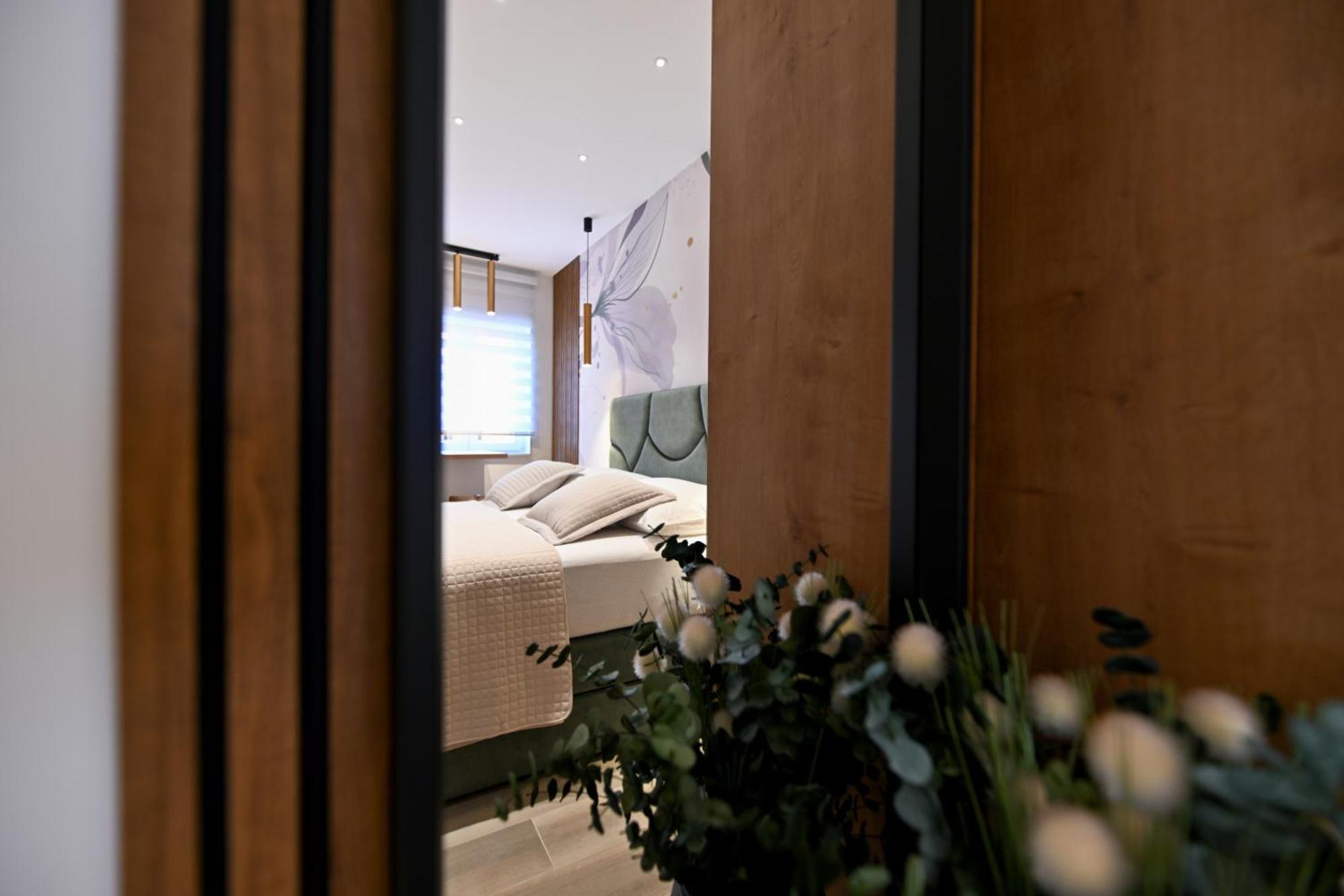 Apartments And Rooms Nekic Zadar Bagian luar foto