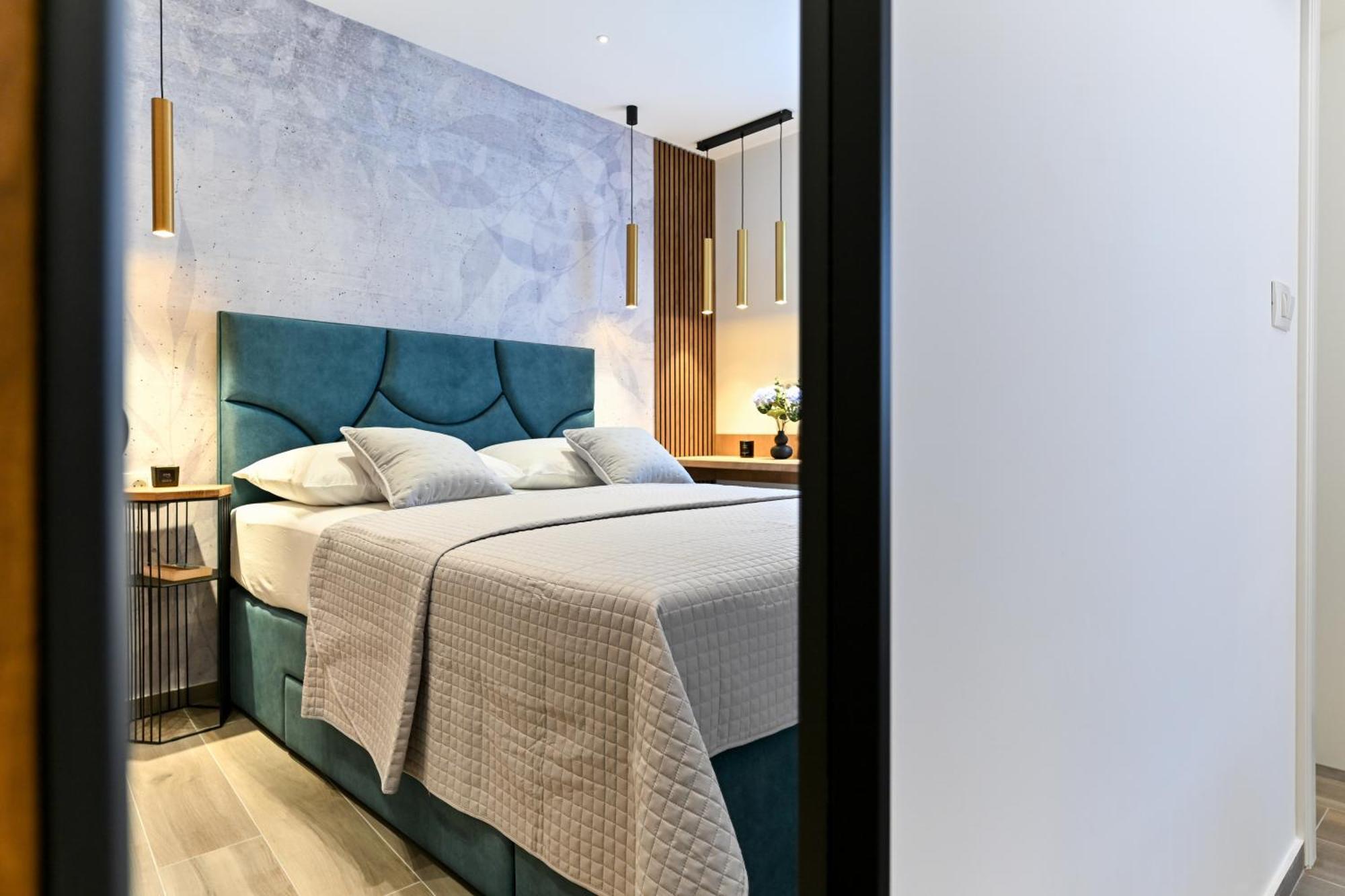 Apartments And Rooms Nekic Zadar Bagian luar foto